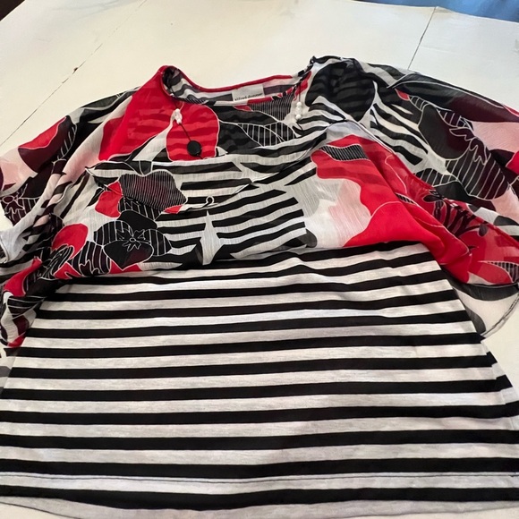 ALFRED DUNNER. SIZE 12P SHEER RED, WHITE,BLACK TOP - Picture 4 of 8